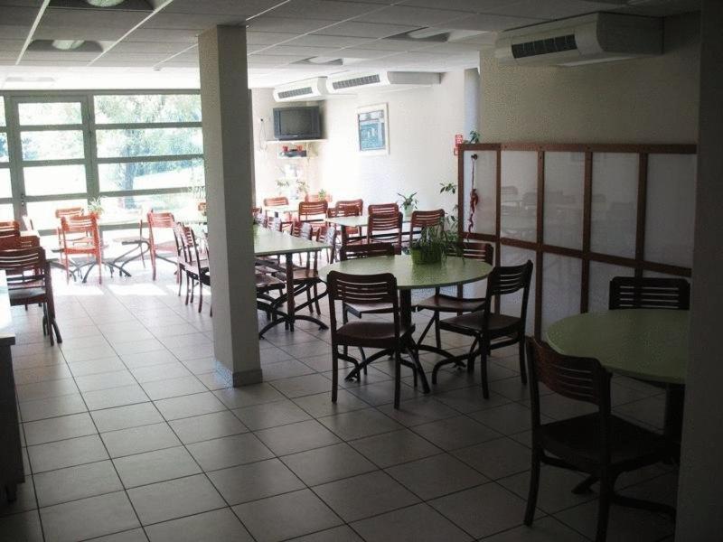 Home Du Buisson Hotel Des Familles Isle 외부 사진