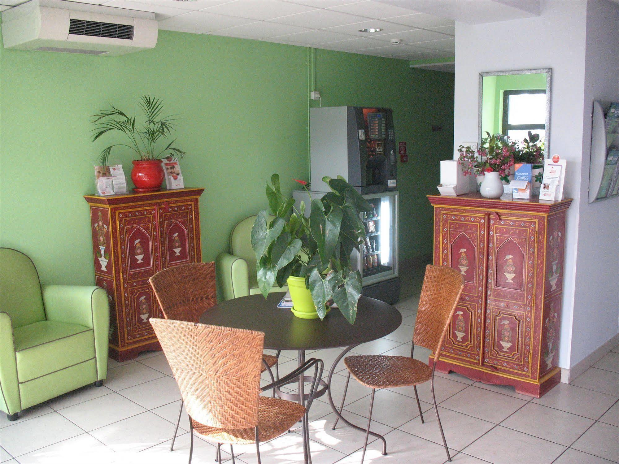Home Du Buisson Hotel Des Familles Isle 외부 사진