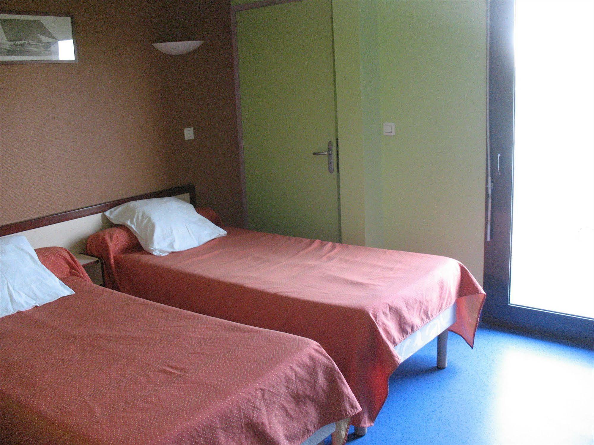 Home Du Buisson Hotel Des Familles Isle 외부 사진